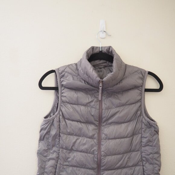 * Uniqlo Gray Ultra Light Down Puffer Vest sz S - Picture 2 of 4